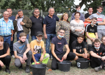 La vigne intercommunale de la Cove vendangée par les élèves du campus Ventoux-Provence à Carpentras