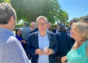 Le sénateur Jean-Baptiste Blanc vote contre le cumul des mandats