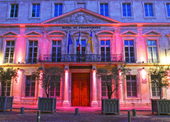 Le Département voit la vie en rose