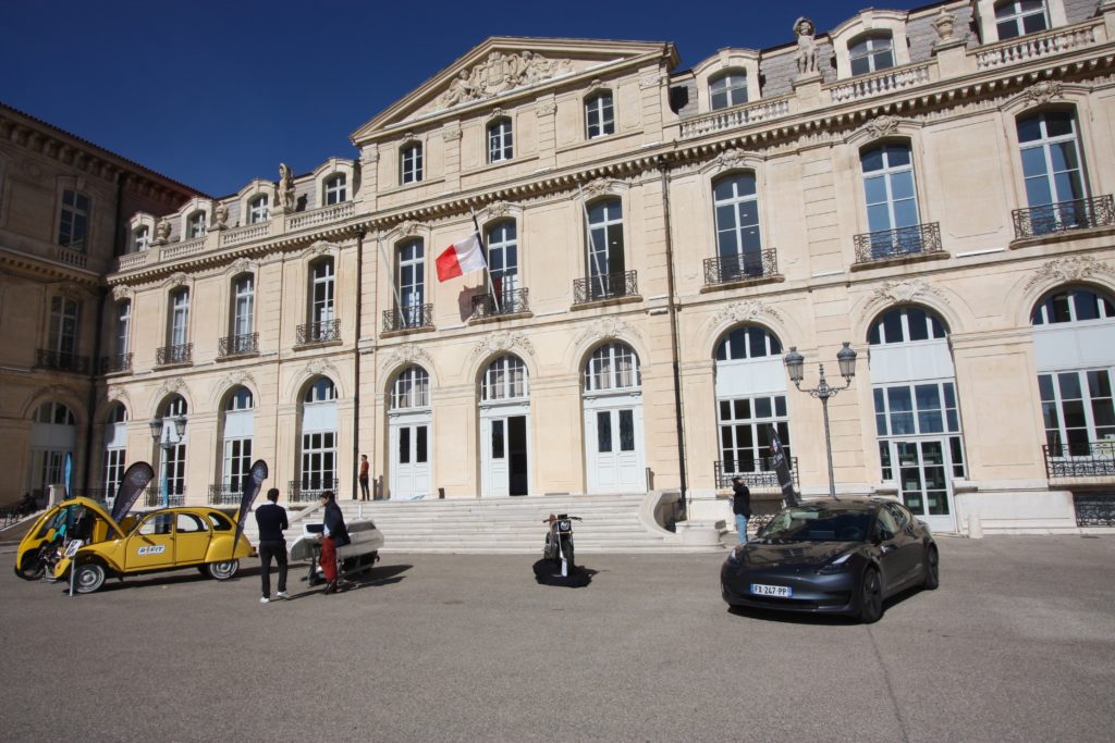 Mobilité électrique : Enedis accompagne la recharge des véhicules dans les  copropriétés