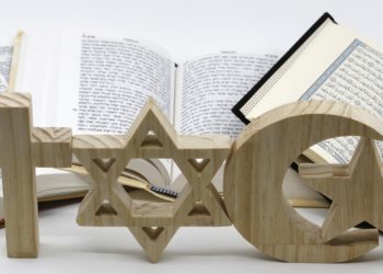 Pour les salariés, la religion doit rester à la porte des entreprises