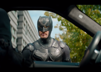 L’équipe du film ‘Super-héros malgré lui’ au Capitole studios