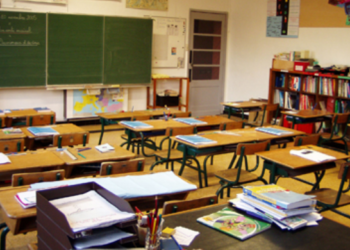 Vaucluse, le sénateur Lucien Stanzione dénonce la fermeture des classes et la disparition des services publics