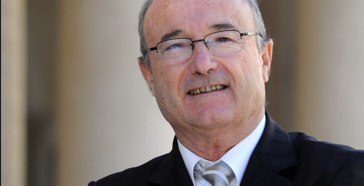 Orange, Jacques Bompard contraint d’abandonner tous ses mandats