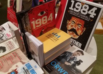 Banon, Librairie le Bleuet, un autre monde vous attend !