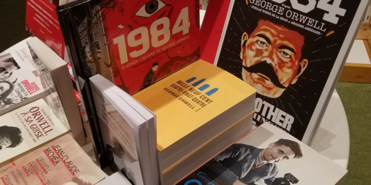 Banon, Librairie le Bleuet, un autre monde vous attend !