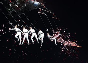 Plus de 10.000 curieux pour la compagnie ‘Aerial strada’ à Carpentras