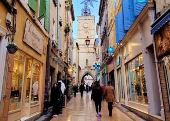 15 communes du Vaucluse concernées par le masque obligatoire en centre-ville