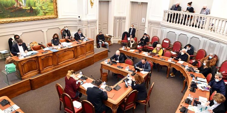 Le ‘ROB’ au menu de la 1re plénière 2022 du Département