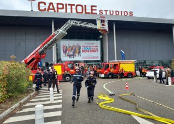 Avec ‘Vaillante’ les pompiers de Vaucluse sont ‘tout feu, tout femme’ au Capitole studios