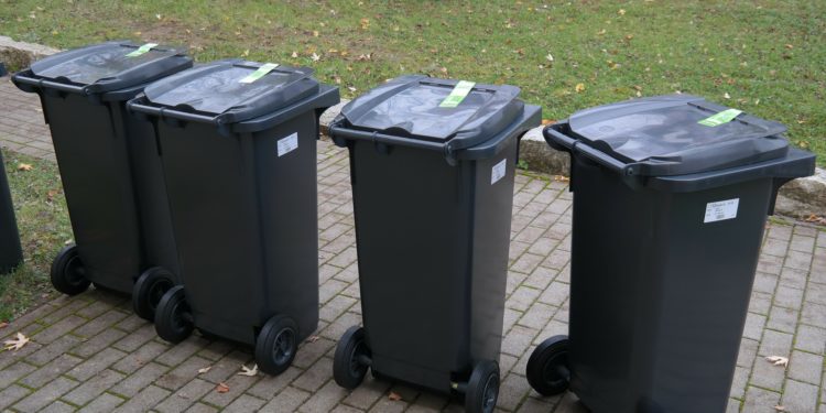 Pourquoi la taxe sur les ordures ménagères augmente à la Cove