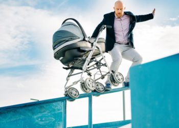 Le circassien Loïc Faure jongle entre parentalité et vie d’artiste dans son nouveau spectacle