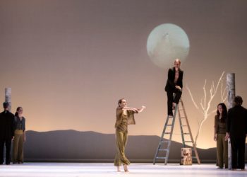 (Vidéo) Une réflexion poétique de la grande chorégraphe Carolyn Carlson à l’Opéra