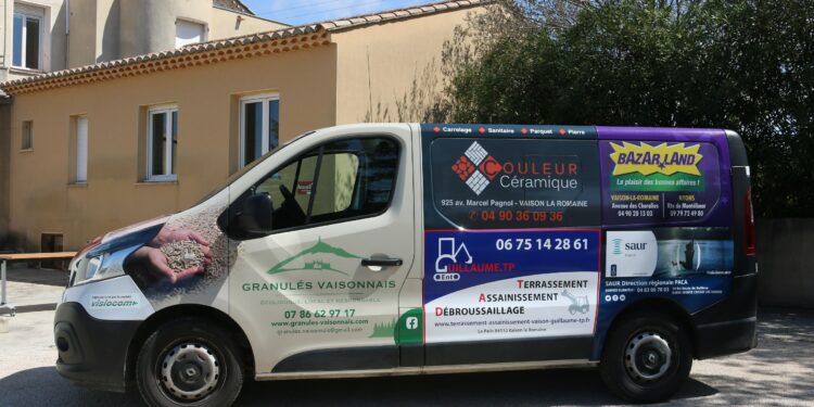 Vaison Ventoux : un minibus pour les activités extrascolaires des jeunes