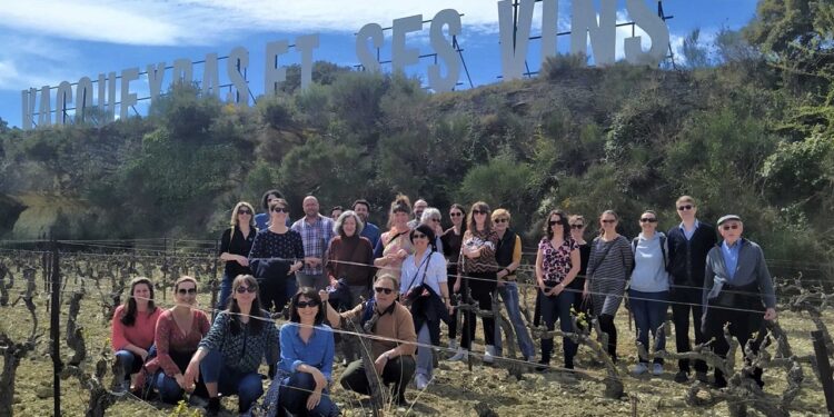 L’équipe du Festival d’Avignon visite le vignoble de Vacqueyras