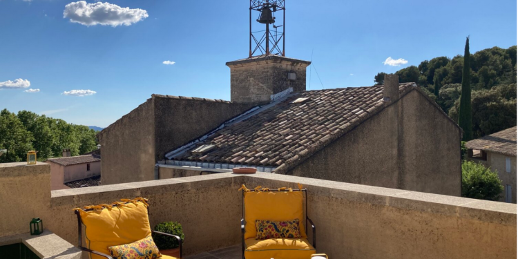 Le petit futé, et si on allait à  Vaugines, aux deux fontaines