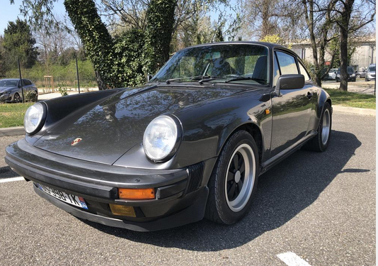 Avignon, Hôtel des ventes, Belles voitures Vintage