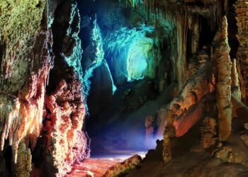Grotte de la salamandre : une ‘rivière aux pépites’ dédiée aux enfants