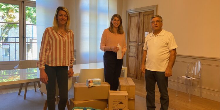 Villeneuve-lès-Avignon, du matériel sanitaire pour Gythio sa jumelle Grecque