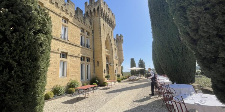 Château des Fines roches, que sont-ils devenus ?