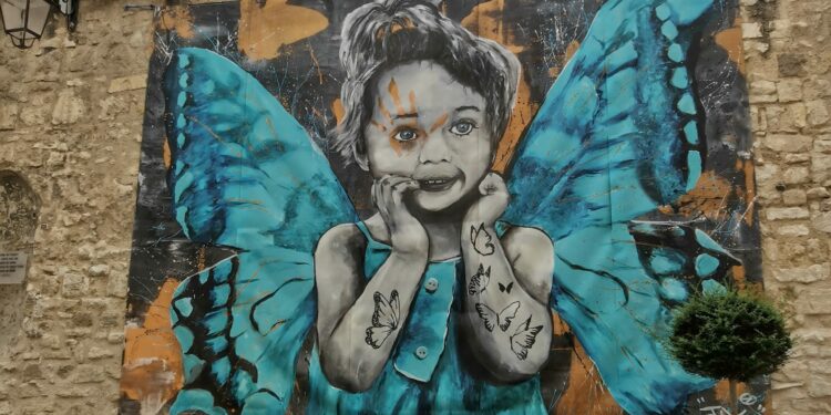 Galerie Artophage : ‘la rue est vers l’art’ à Pernes-les-Fontaines