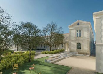 Villa Créative: une pose participative pour les premières pierres