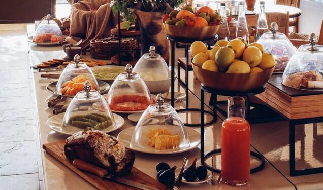 Crillon-le-Brave, Adrien Brunet dirige La table du Ventoux et la Madeleine