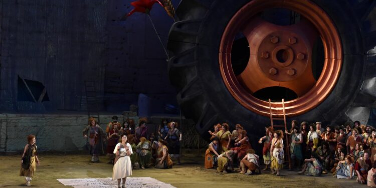 Tous à l’opéra avec l’Elisir d’Amore dans le merveilleux cadre du théâtre antique d’Orange