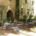 Avignon, Palais de l’archevêché, Ça vous dit de manger Local(e) ?