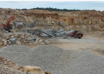 Nîmes, Lafarge granulats remporte le prix de la contribution économique