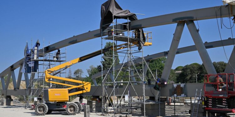Pertuis : la charpente métallique du pont de la RD973 sera posée ce jeudi