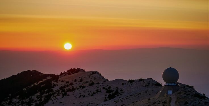 Rendez-vous nocturnes au sommet du Mont Ventoux et à Saint-Trinit