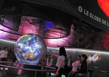 Vulcania : une découverte des volcans et de tous les phénomènes naturels