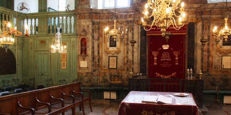 La synagogue de Carpentras est le 7ᵉ monument préféré des Français