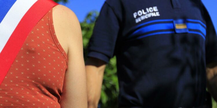 Les maires de Vaucluse condamnent l’agression du maire de Châteauneuf-sur-Cher