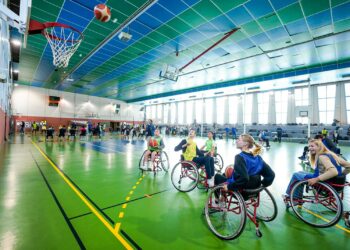 Dimitri Pavadé, champion paralympique, à la rencontre des élèves de Bollène