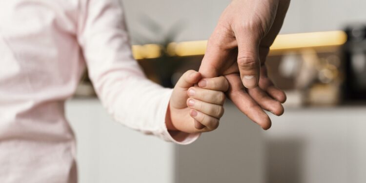 La CoVe organise une conférence-débat : ‘Un parent tout seul ça n’existe pas’