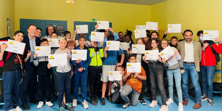 Ateliers « Supercodeurs » : 50 élèves du collège Joseph Roumanille formés au codage informatique