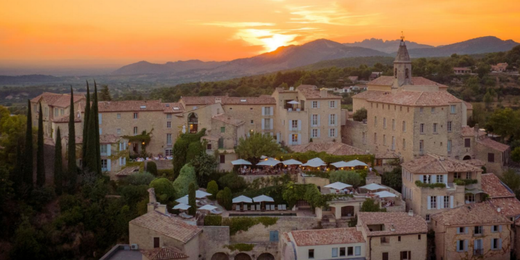 Hôtel Crillon Le Brave,  la Table du Ventoux et la Madeleine obtiennent la labellisation écotable