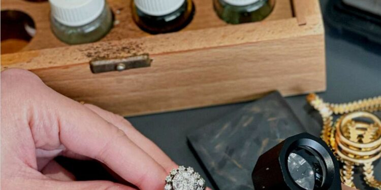 Avignon Mardi 18 octobre journée d’expertise de vos bijoux, tableaux et objets