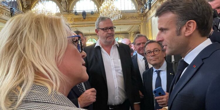 Quand Jean-Christophe Daudet, le maire de Barbentane rencontre Emmanuel Macron