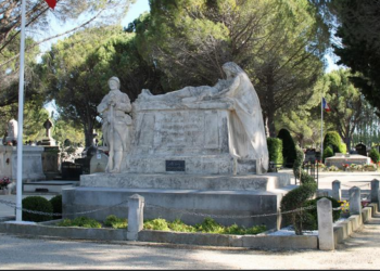 Isle-sur-la-Sorgue, histoire et symbolique du monument aux morts