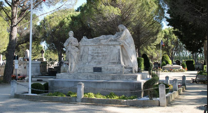 Isle-sur-la-Sorgue, histoire et symbolique du monument aux morts