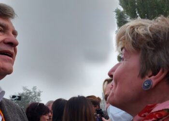 Après l’abeille, l’amande, nouveau cheval de bataille d’Arnaud Montebourg