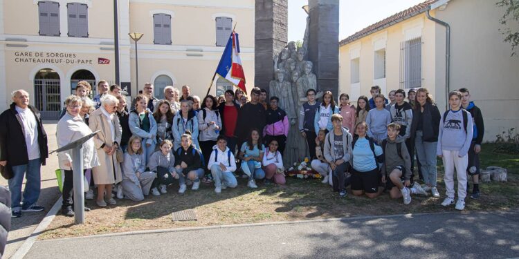 Sorgues : les collégiens dans les pas des déportés du train fantôme