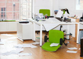 Abandon de poste : les règles d’indemnisation pourraient se durcir