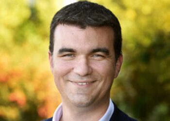 « Tranche du Sud » : le nouveau livre de Jean-François Périlhou, maire de Vaison-la-Romaine