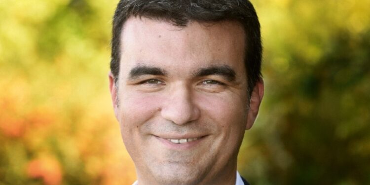 « Tranche du Sud » : le nouveau livre de Jean-François Périlhou, maire de Vaison-la-Romaine