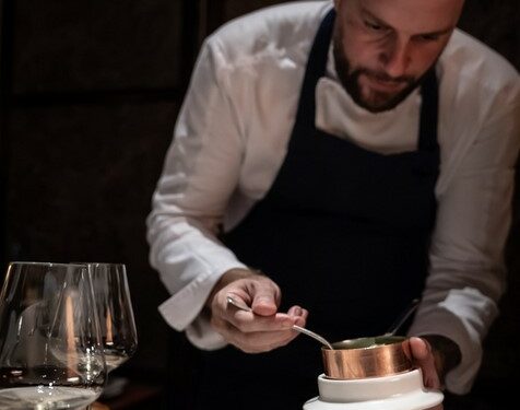 Avignon, Florent Pietravalle, le chef étoilé de la Mirande, récompensé par 4 toques au Gault et Millau pour sa cuisine