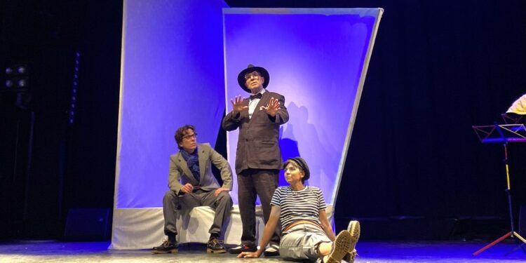 (Vidéo) Théâtre du Balcon, La cabane de l’architecte ou la main tendue